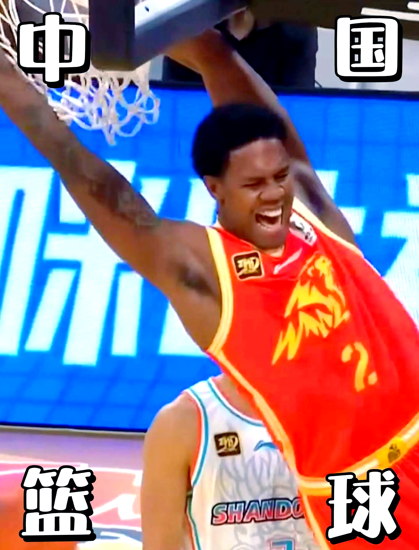 常规赛开战！球员们为了分出胜负竭尽全力的简单介绍
