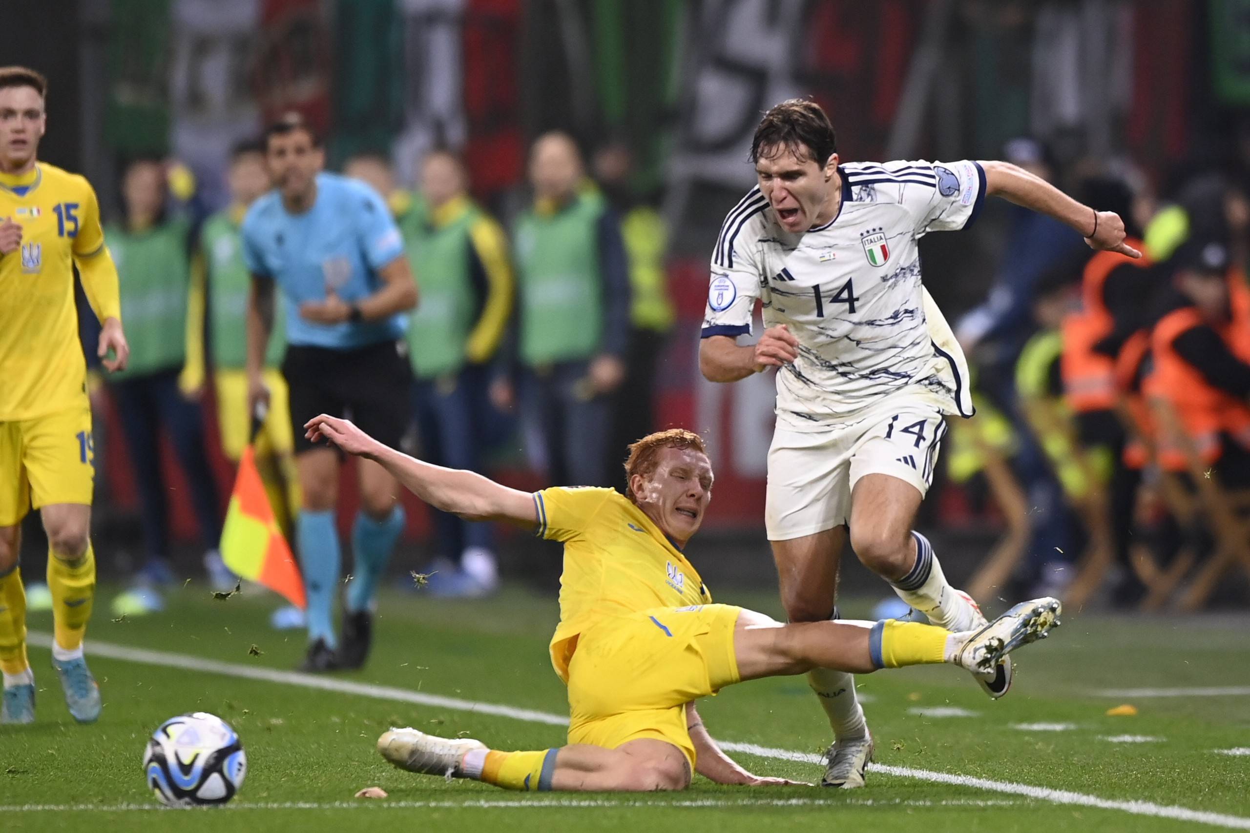 包含球场上的华丽瞬间欧洲国家锦标赛回顾的词条 包含球场上的华丽瞬间欧洲国家锦标赛回顾的词条