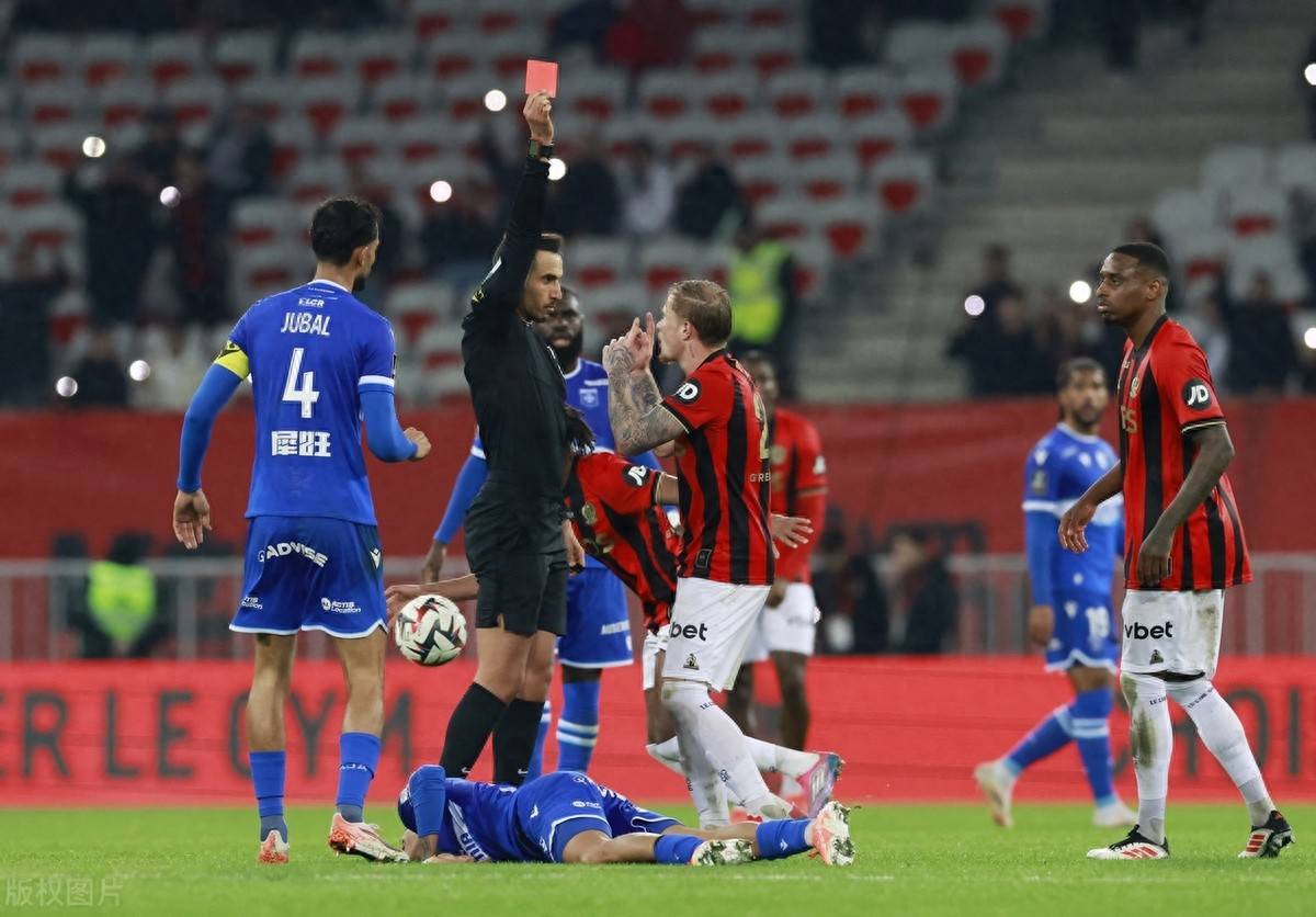 南特主场大胜里昂，积分稳固