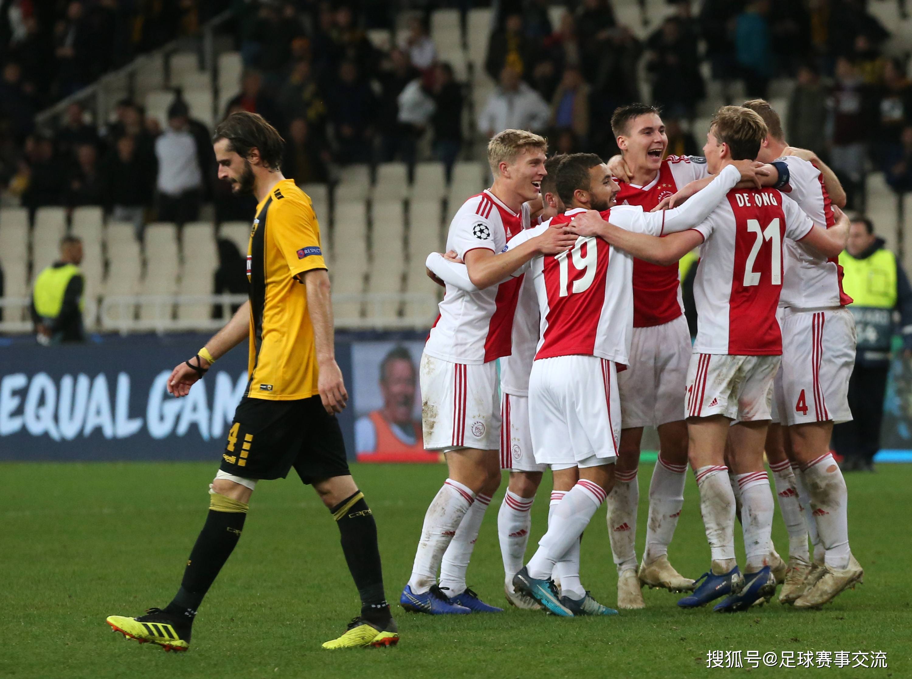 阿贾克斯战平波尔图，晋级淘汰赛前景备受关注的简单介绍