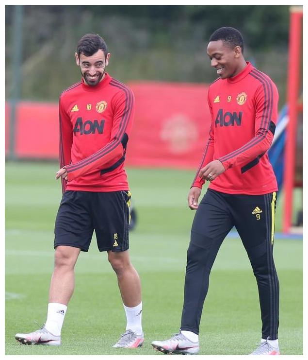 西亚队伍带来惊喜，挑战下一轮强敌