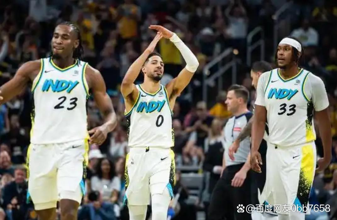 雄鹿客场横扫骑士，取得三连胜的简单介绍