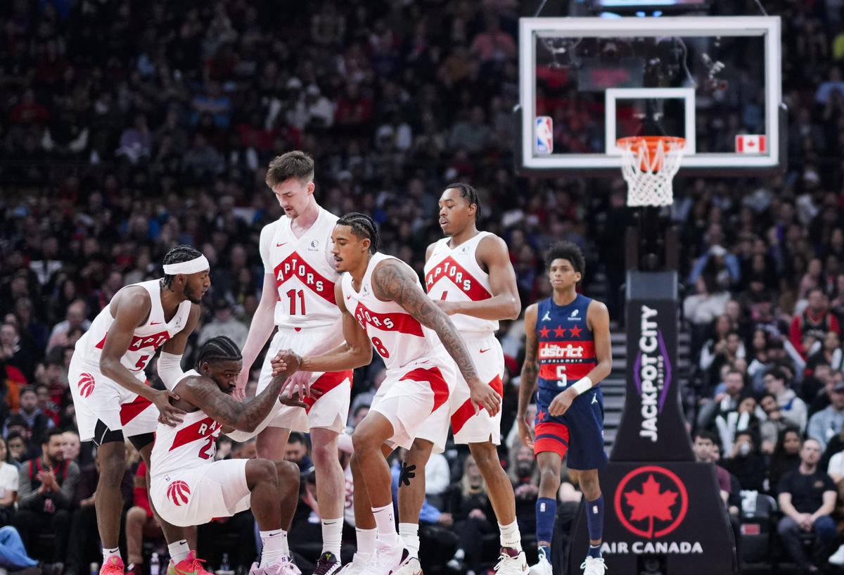 猛龙击败篮网,总比分2-2打平 猛龙击败篮网,总比分2-2打平