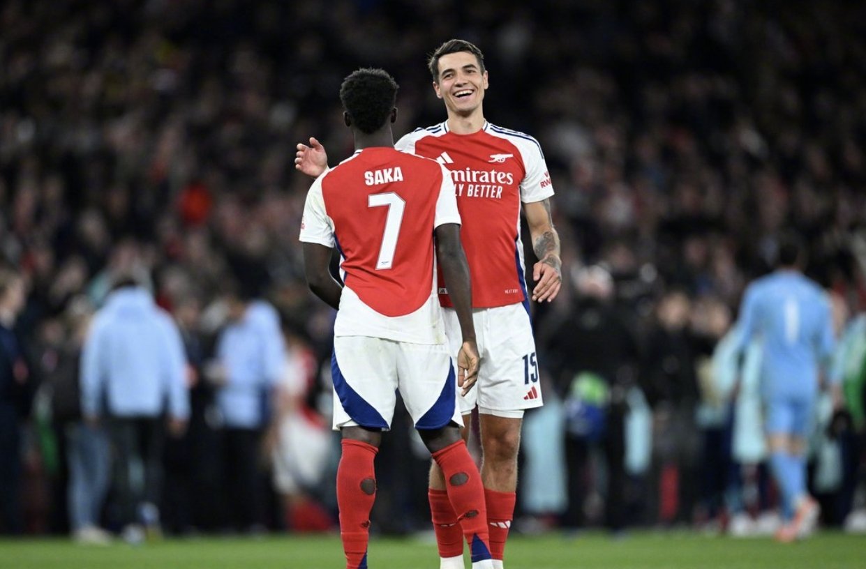 包含柏太阳神客场大胜，成功晋级八强！的词条